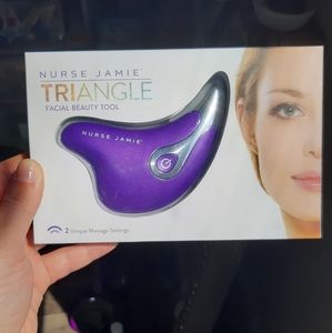 Nurse Jamie Triangle Beauty Tool
